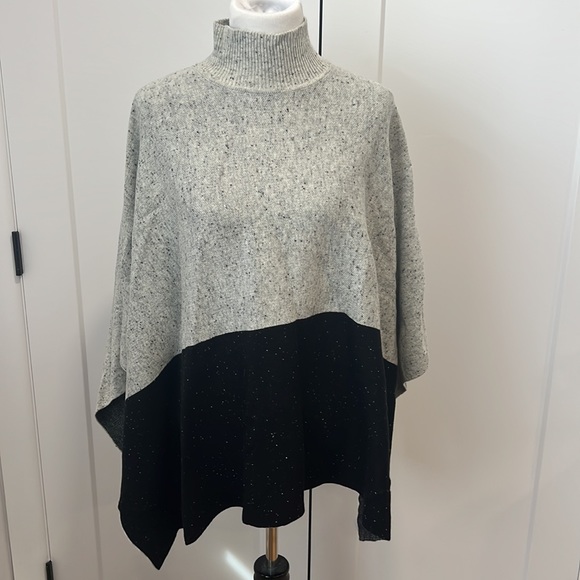 NWT Ann Taylor Black and Gray Poncho - Picture 1 of 5